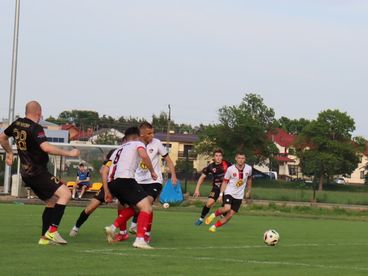 WKS 1957 odczarował stadion w Osjakowie, ale w tabeli status quo